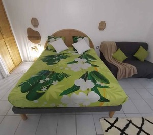 Chambre Piscine Partagée Jardin Clos Et À Km La Plage 