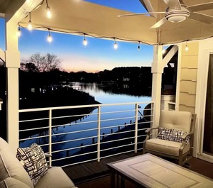 Norman Waterfront Elevator Tennis 