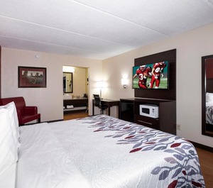 Red Roof Inn 
