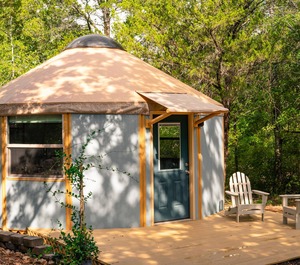 Relax Secluded Yurt Acre Property