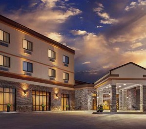 Roosevelt Grand Dakota Surestay 