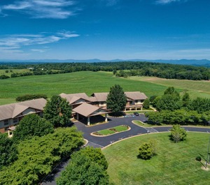 Round Hill Inn 