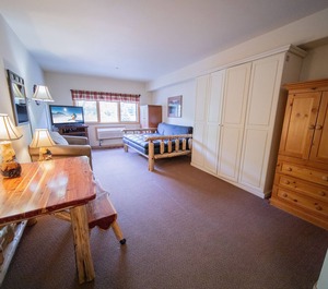 Gateway Lodge
