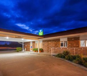 Surestay Hotel 