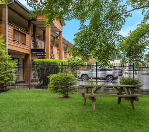 Woodbury Inn 