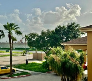 Texas Inn Suites City At University Dr 