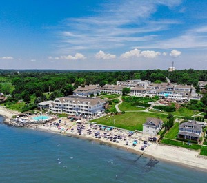 Water Edge Resort 