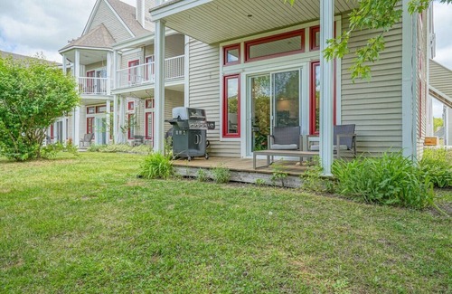 Orford Condo | À 5 minutes du Mont-Orford ! Avec accès au lac !