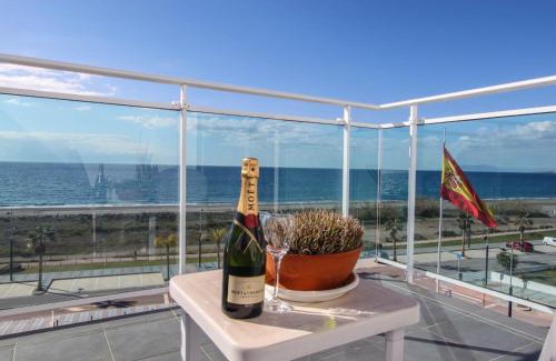 El Morche Apartment | Ático frontal al mar en Duna Beach con vistas
