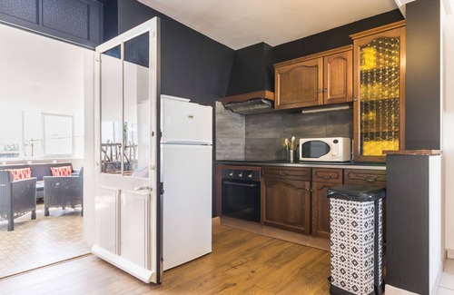 Nort-sur-Erdre Apartment | "Élégant appart rénové centre-bourg avec grande terrasse et wifi à Nort-sur-Erdre"