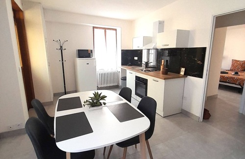 Vatan Apartment | Élégant appartement- wifi- Vatan centre