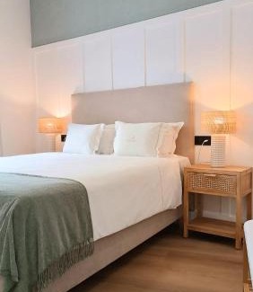 San Francisco-Ribera Apartment | Évoca Home