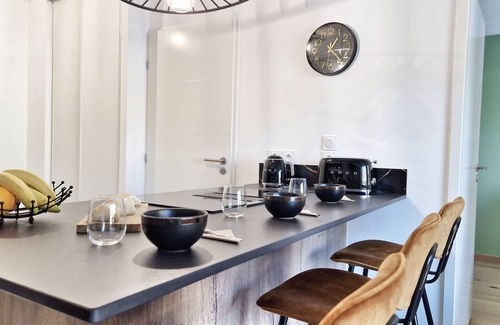 Le Bourget-du-Lac Apartment | "Ô lac des Cygnes" : les Perles de Sophie