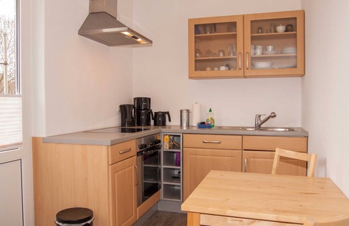 Heppens Apartment | Ölhafen 1OG - Drei Wohnungen in Einem Haus - 142 Ölhafen Ferienwohnungen