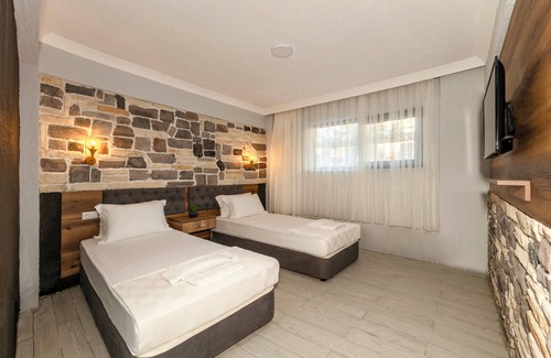 Marmara Bed & Breakfast | Özkaptan Aqua Otel