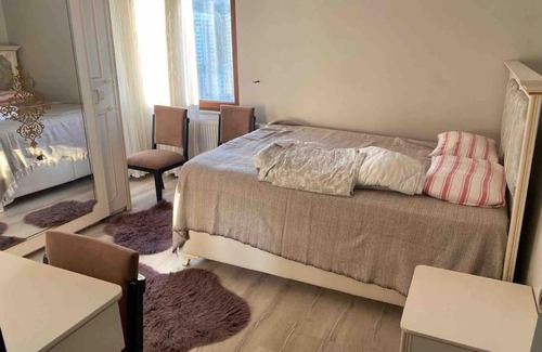 Trabzon Apartment | Şehir merkezinde , deniz manzaralı , klimalı ve özel dizayn edilmiş daire