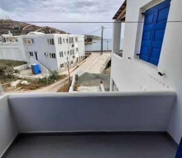 Vari Apartment | Με θέα τον όρμο της Βάρης