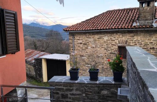 North Tzoumerka House | Ξενώνας museum 1ου ορόφου στο Ελληνικό Ιωαννίνων