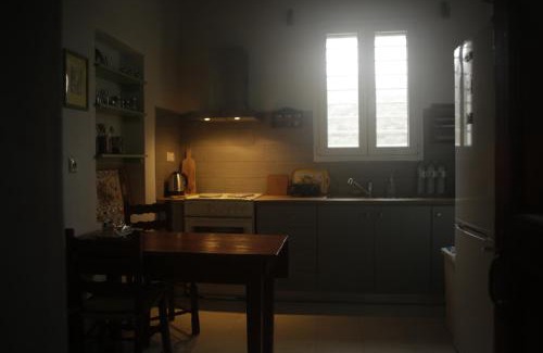 Andros Town House | Το πέτρινο, Άνδρος,Μεσαριά