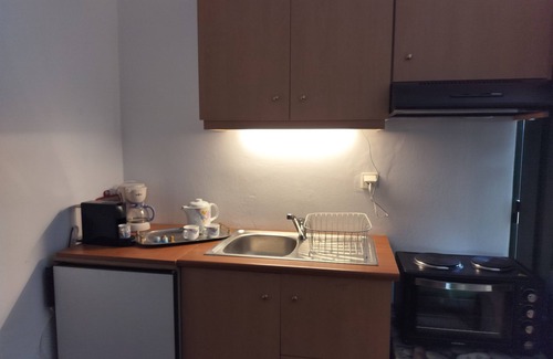 Kokkini Chani Apartment | Όμορφο εξοχικό στούντιο με πισίνα & κήπο,εύκολη πρόσβαση, 6χλμ από αεροδρόμιο