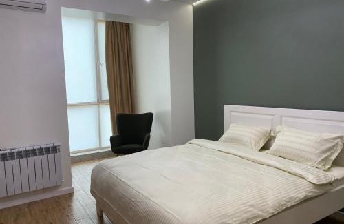 Rivne Apartment | Авторський ремонт Апартаменти біля Щасливого,поруч озеро
