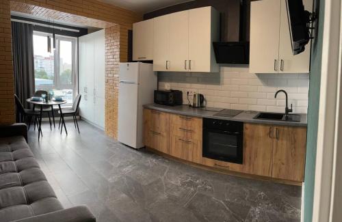 Lutsk Apartment | Апартаменти Люкс, КОНДИЦІОНЕР, парковка, Авторинок, медцентр ЯНА - 5хв