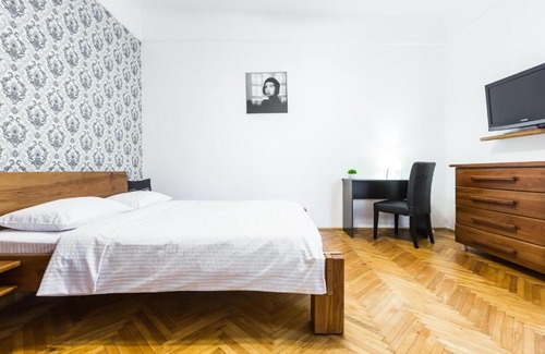 Lviv City Center Apartment | Апартаменти на Романчука в центрі