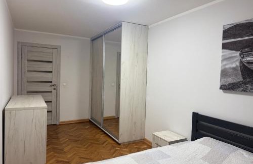 Prymors'kyi district Apartment | Апартаменти с 3мя окремими спальнями у Аркадії
