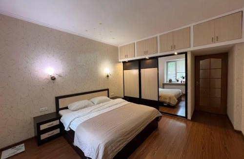 Kirovograd Apartment | Апартаменти Greenhouse