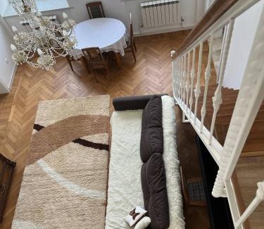Prymors'kyi district Apartment | Атмосферная квартира в центре