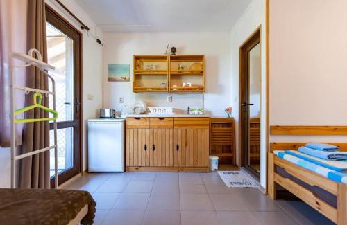 Lozenets House | Бунгала Гнездото Bungalows The Nest Lozenets 2