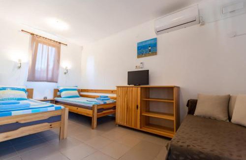 Lozenets House | Бунгала Гнездото Bungalows The Nest Lozenets 2