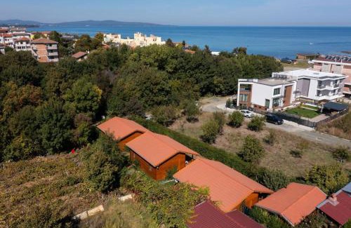 Lozenets House | Бунгала Гнездото Bungalows The Nest 1