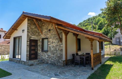 Beli Osum Villa | Двете къщи село Бели осъм