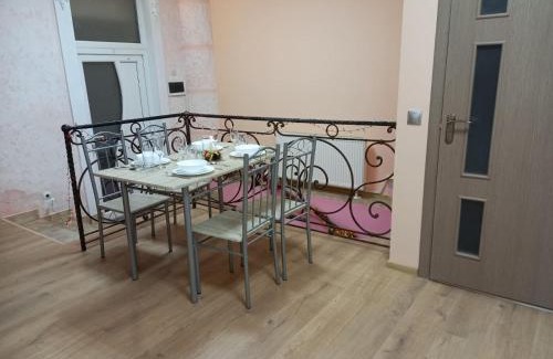 Mukachevo Apartment | Двухярусная квартира в центре Мукачева, улица Мира