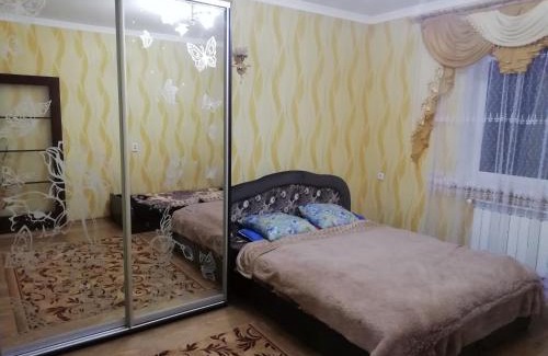 Uman House | Затишні Апартаменти біля Софіївки