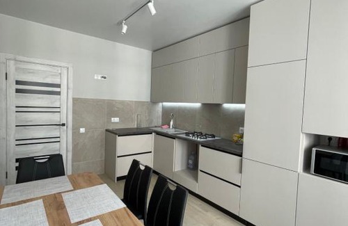 Ternopil Apartment | Квартира в парку біля озера, 10 хв до центра, 1км