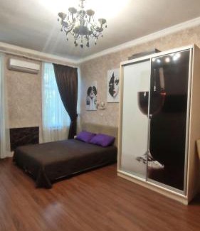 Odessa City Center Apartment | Квартира с балконом в центре города