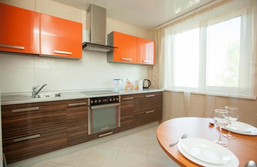 Tolyatti Apartment | КВАРТИРНОЕ БЮРО 2-комнатные апартаменты на Автостроителей, 43