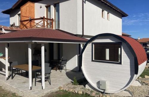 Kostenets House | Къща за гости В 12 и 5