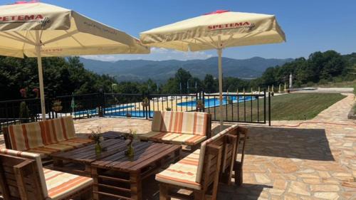 Apriltsi Villa | Къща за гости Пиперите