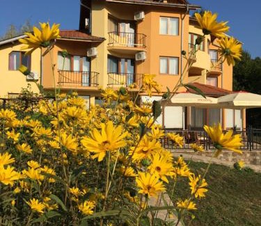 Apriltsi Villa | Къща за гости Пиперите