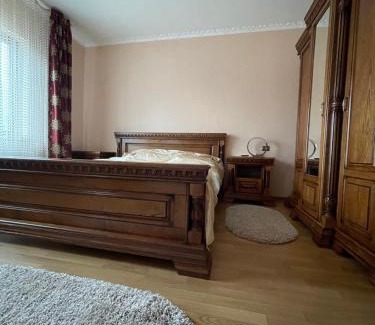 Rakhiv Apartment | Маєток
