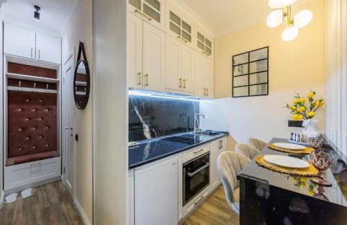 Solomjanskyj Apartment | Новая дизайнерская квартира в Соломенском районе Киева