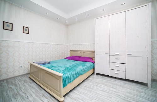 Pervomaysky District Apartment | Позитивненькая квартирка