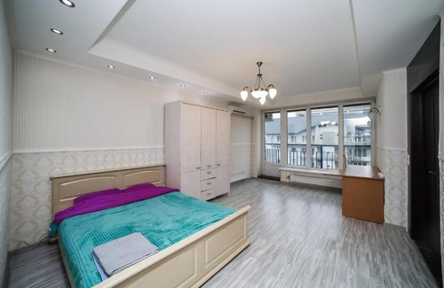 Pervomaysky District Apartment | Позитивненькая квартирка