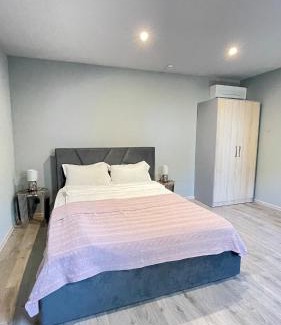 Chernovtsy Apartment | Просторий апартамент для 3 осіб N3