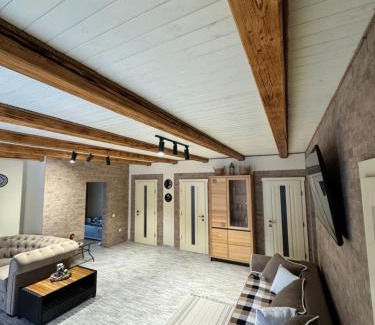 Transcarpathia House | Садиба Ведмедиця