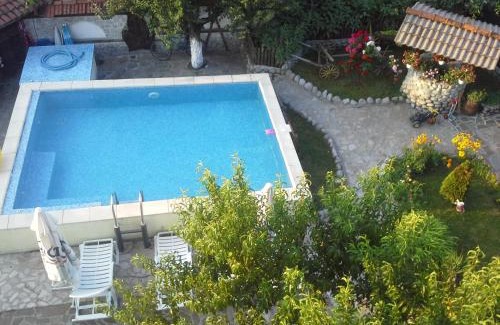 Dobrinishte House | Старата Тонина къща