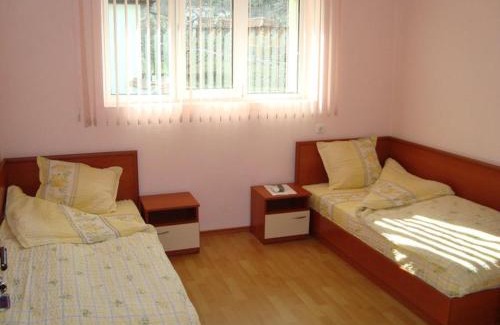 Asenovgrad Hotel | Хотелски Комплекс Авалон